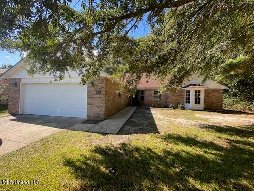 3429 N 7th St, Ocean Springs, MS, 39564-1035 | Card Image