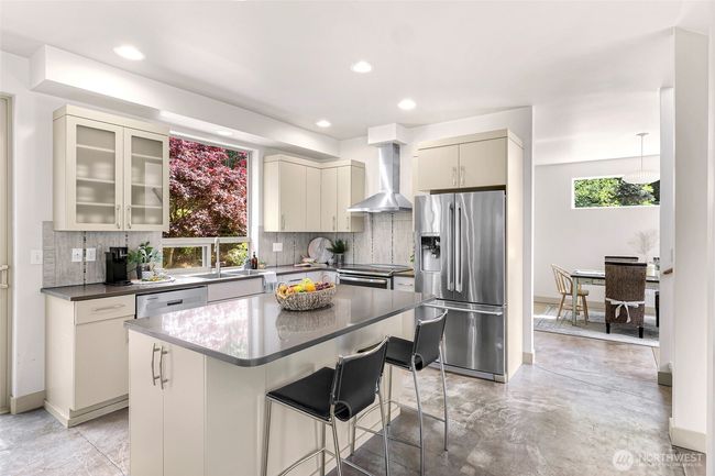 1210 Birch St, House other with 4 bedrooms, 3 bathrooms and 2 parking in Bellingham WA | Image 6