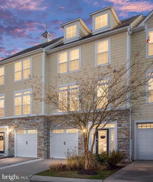 4 Bay View Ln, COLONIAL BEACH, VA, 22443-1939 | Card Image