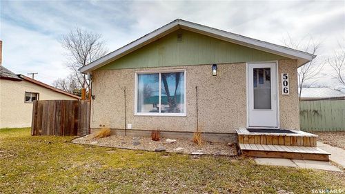 506 Walsh Street, Maple Creek, SK, S0N1N0 | Card Image