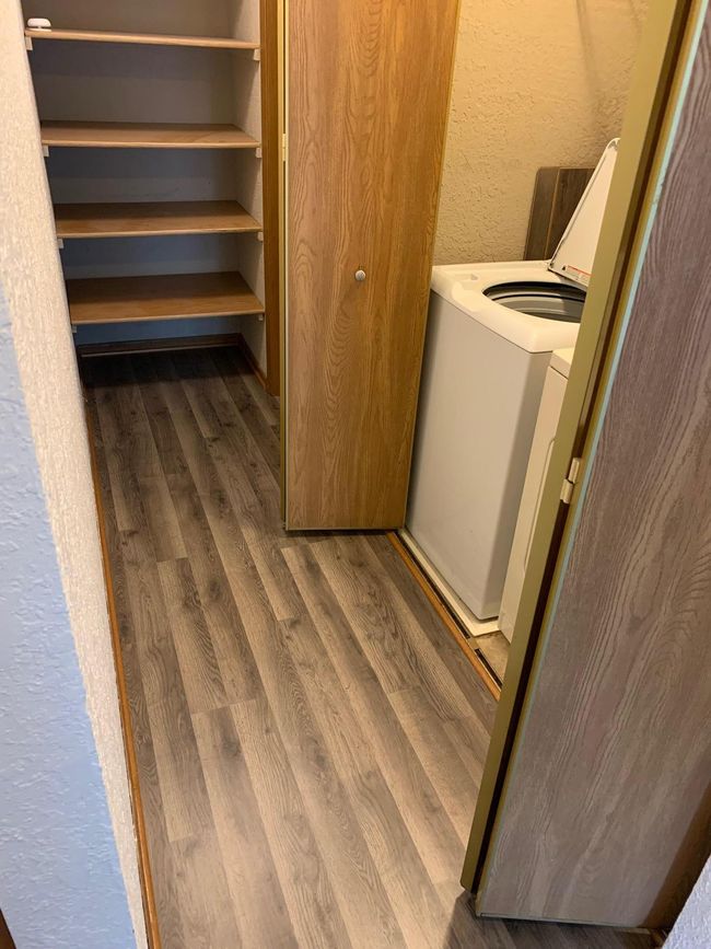 Hallway Laundry | Image 15