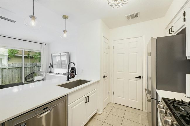 A - 3605 Leafield Dr, Home with 2 bedrooms, 2 bathrooms and 2 parking in Austin TX | Image 9