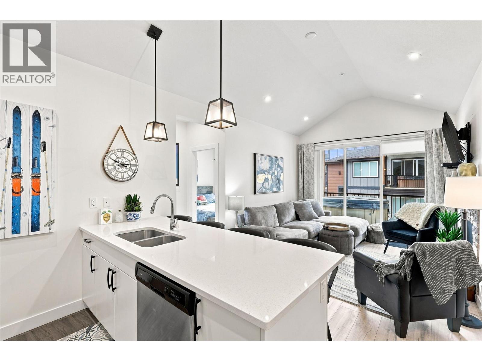 Residential in Sun Peaks 4