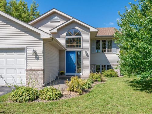 124 Mill Rd, Waconia, MN, 55387-9515 | Card Image