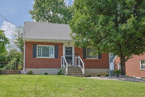 304 Swan Cir, Elsmere, KY, 41018-1938 | Card Image