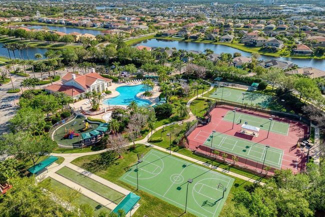 12802 Sw Lake Fern Cir, Condo with 2 bedrooms, 2 bathrooms and null parking in Port St. Lucie FL | Image 33