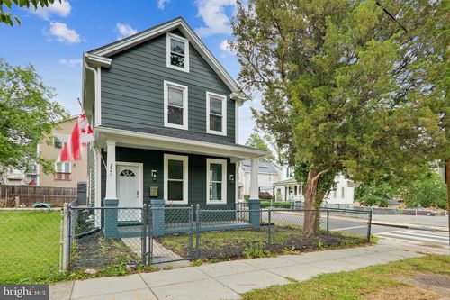 2841 Mills Ave Ne, WASHINGTON, DC, 20018-2556 | Card Image
