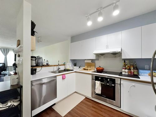 2xx-8620 Johns Road, Richmond, BC, V6Y3Z4 | Card Image