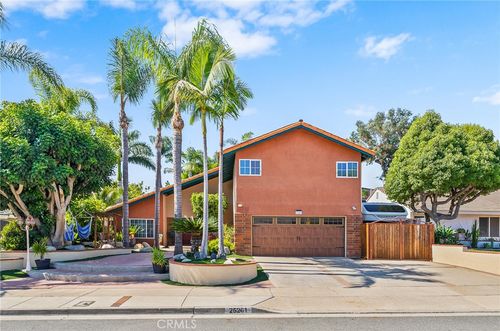 25261 Grissom Rd, Laguna Hills, CA, 92653-5237 | Card Image