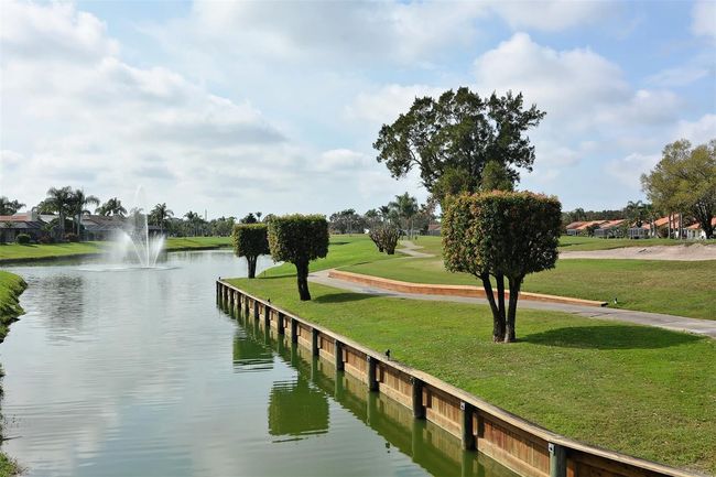 APT-202 - 4211 Caddie Dr E, Condo with 2 bedrooms, 2 bathrooms and null parking in BRADENTON FL | Image 62
