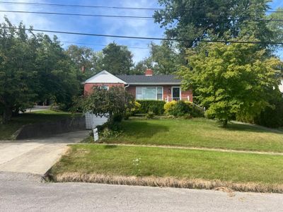 108 Holly Street, House other with 3 bedrooms, 1 bathrooms and null parking in Berea KY | Image 2