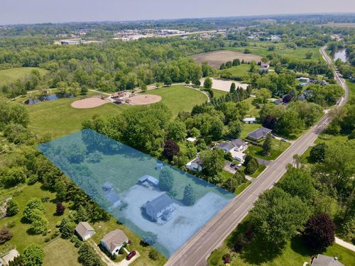 3172 N Riverside Drive, Saukville, WI, 53080 | Card Image