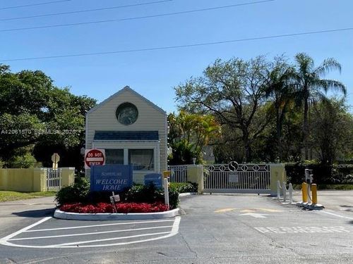 204-3437 Nw 44th St, Lauderdale Lakes, FL, 33309-4272 | Card Image