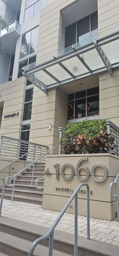 apt-3417-1060 Brickell Ave, Miami, FL, 33131-3926 | Card Image