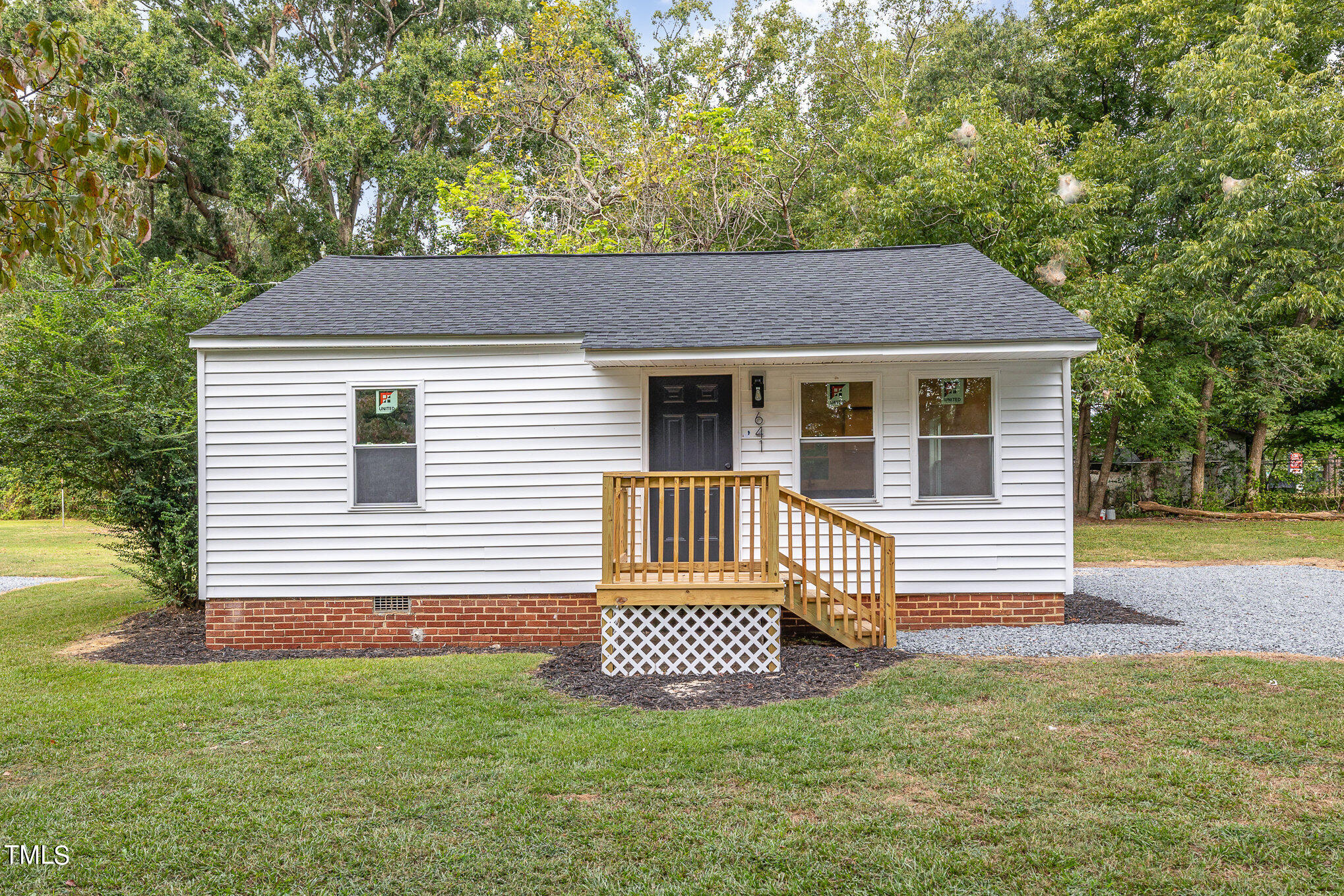 Matthews St, Sanford, NC 27330