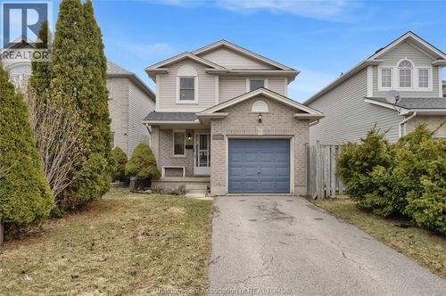 20 Phair Cres, London, ON, N5Z5B5 | Card Image