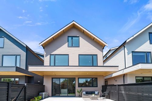 2-638 E 46th Ave, Vancouver, BC, V5W2A3 | Card Image