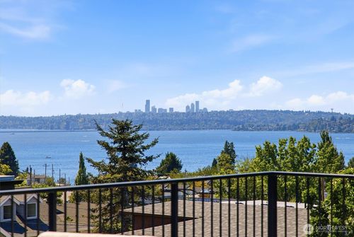 120 15th Ave, Kirkland, WA, 98033-5510 | Card Image