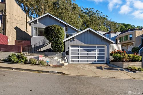 395 Frankfort St, Daly City, CA, 94014-1318 | Card Image