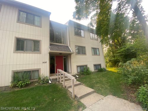 apt-18-1697 Riverside Dr, Rochester Hills, MI, 48309-2721 | Card Image