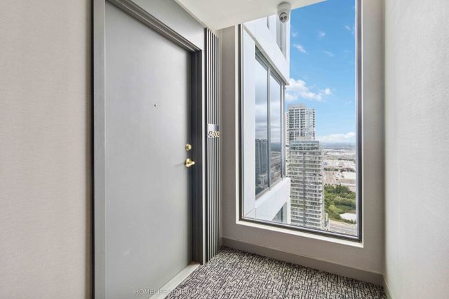 4502 - 5 Buttermill Ave, Condo with 3 bedrooms, 2 bathrooms and null parking in Vaughan ON | Image 5
