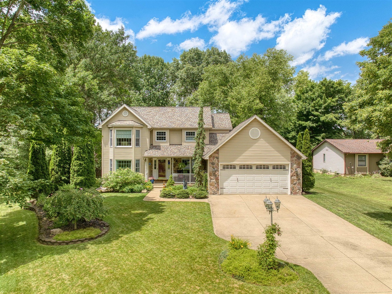 Ginkgo Ln, Jackson, MI 49201