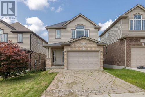 1167 Whetherfield St, London, ON, N6H5X1 | Card Image