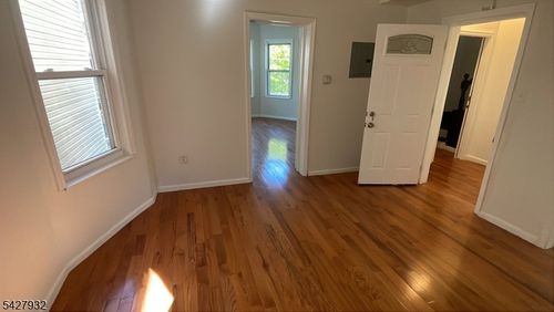 2-120 S 7th St, Newark, NJ, 07107-3750 | Card Image
