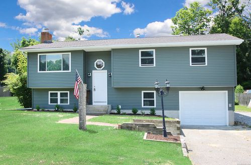 67 Birden St, Torrington, CT, 06790-4714 | Card Image