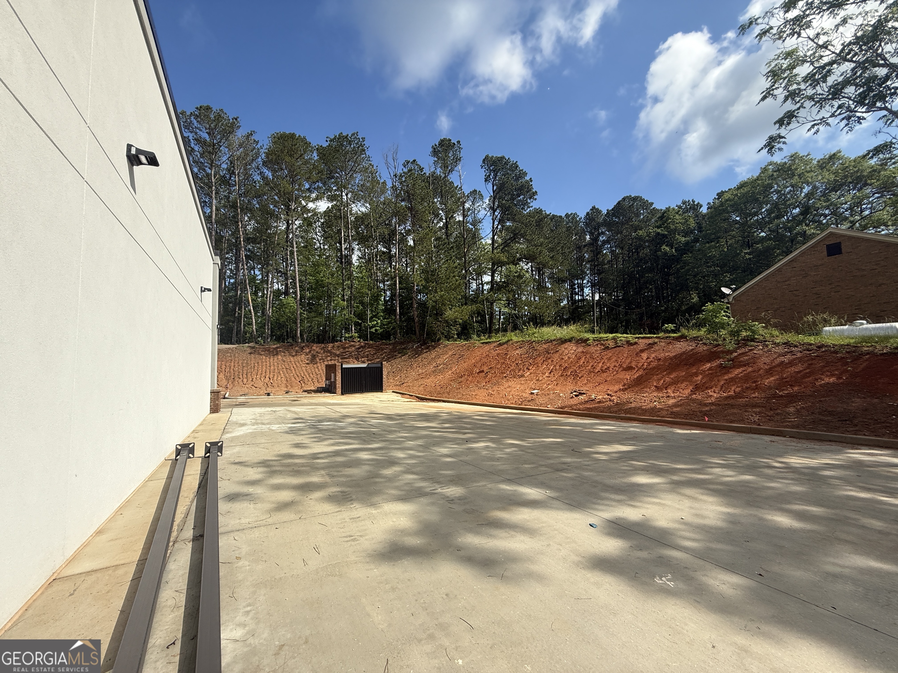 Commercial Lease in Monroe 2
