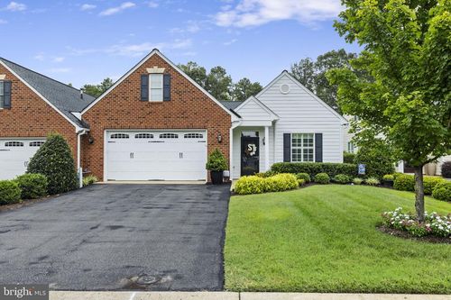 10112 Forrest Patch Dr, MECHANICSVILLE, VA, 23116-2706 | Card Image