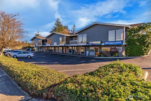 205-520 E Whidbey Ave, Oak Harbor, WA, 98277-5921 | Card Image