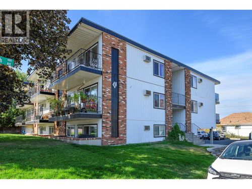 490 7th Ave, Kamloops, BC, V2C3T2 | Card Image