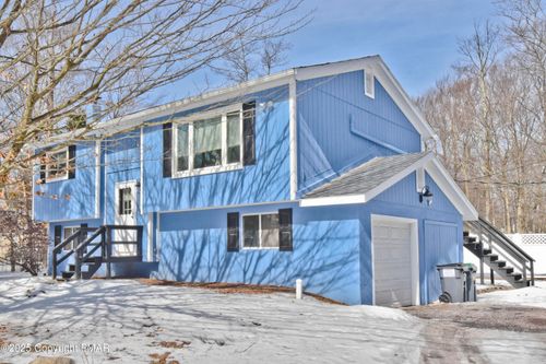 5005 Holiday Dr, Pocono Summit, PA, 18346-7607 | Card Image