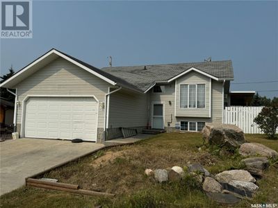 912 Aronec Pl, House other with 6 bedrooms, 3 bathrooms and null parking in La Ronge SK | Image 1