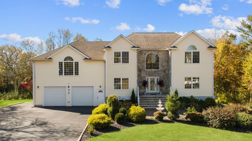 34 Birdseye Rd, Shelton, CT, 06484-2102 | Card Image