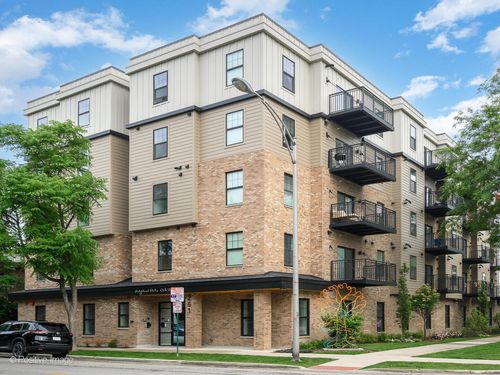 403-261 Washington Blvd, Oak Park, IL, 60302-4821 | Card Image