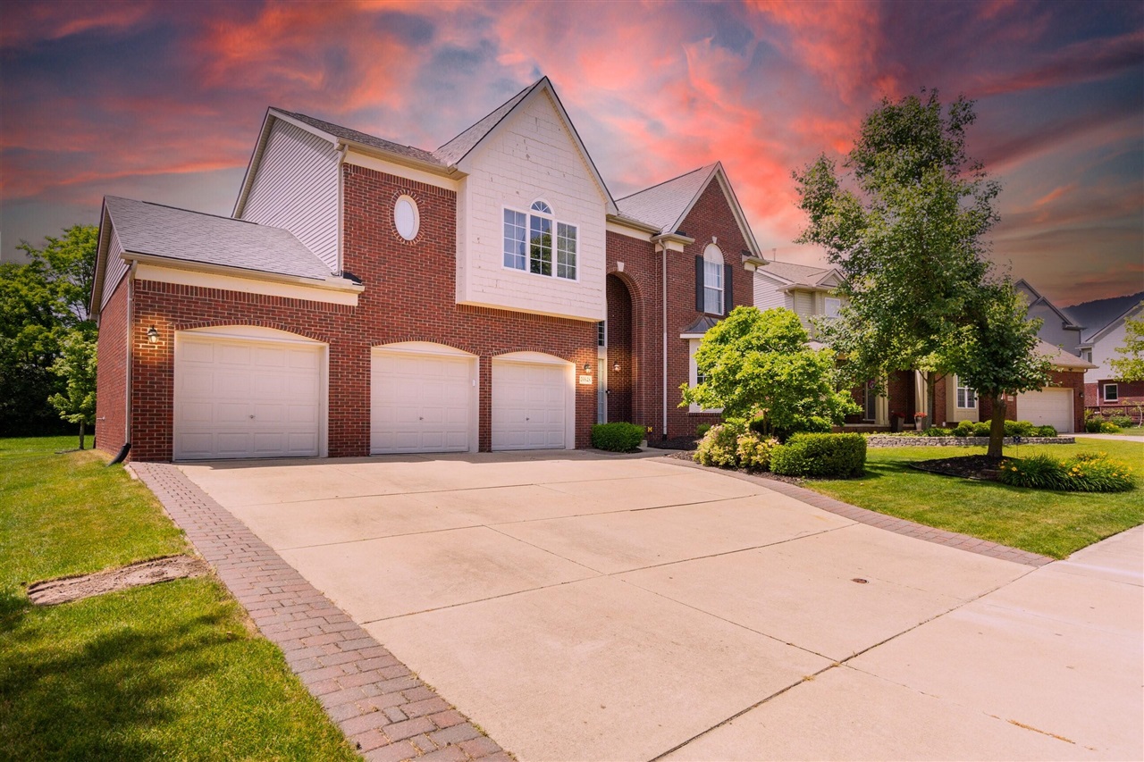 Parkside Dr, Northville, MI 48168