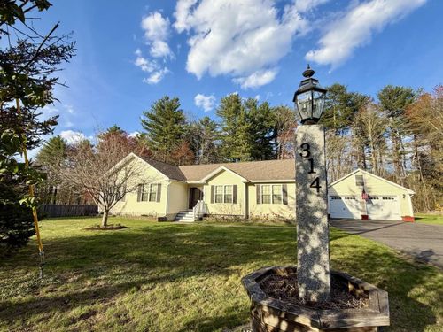 314 Mammoth Rd, Londonderry, NH, 03053-3000 | Card Image