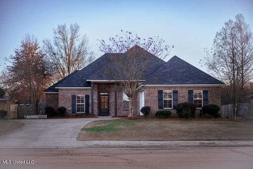 409 Ashtree Ln, Madison, MS, 39110-6702 | Card Image