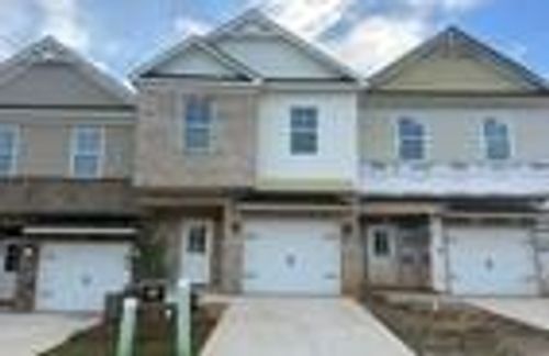 45 Creekside Commons Dr, Hoschton, GA, 30548 | Card Image