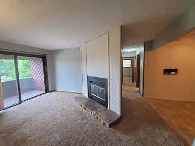 3A - 1911 Tracy Drive, Condo with 2 bedrooms, 1 bathrooms and 1 parking in Bloomington IL | Image 2