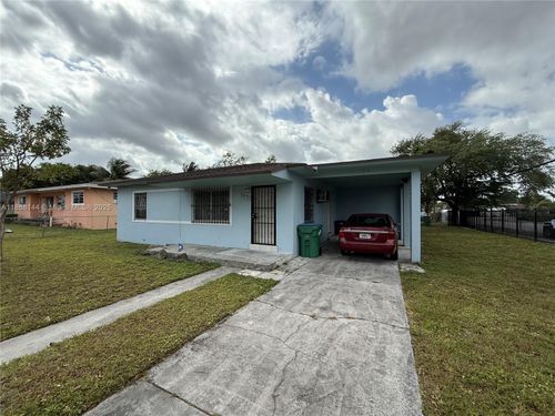 1090 Nw 112th St, Miami, FL, 33168-6136 | Card Image