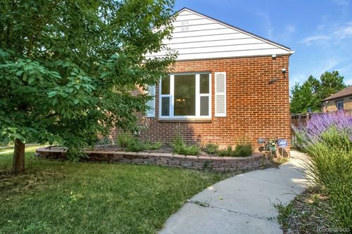 1265 Newport St, Denver, CO, 80220-2910 | Card Image