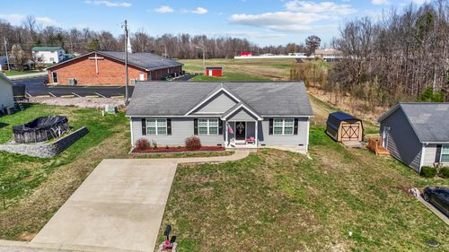 100 Wisteria Ln, Morehead, KY, 40351-2302 | Card Image