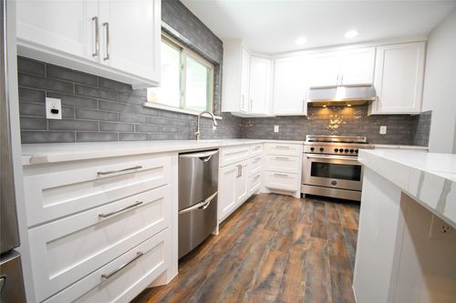 1507 Country Forest Ct, Grapevine, TX, 76051-6665 | Card Image