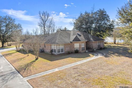 8110 Main St, Zachary, LA, 70791-4230 | Card Image