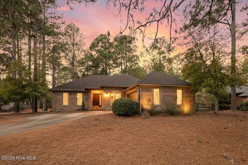 89 Lost Tree Rd, Pinehurst, NC, 28374-8323 | Card Image