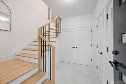 unit-201-242 Blauvelt Rd, Monsey, NY, 10952-3553 | Card Image