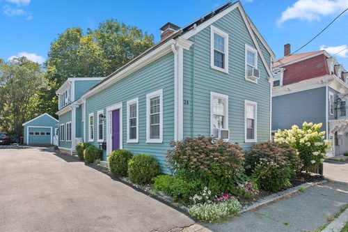 24 School St, Rockport, MA, 01966-1616 | Card Image
